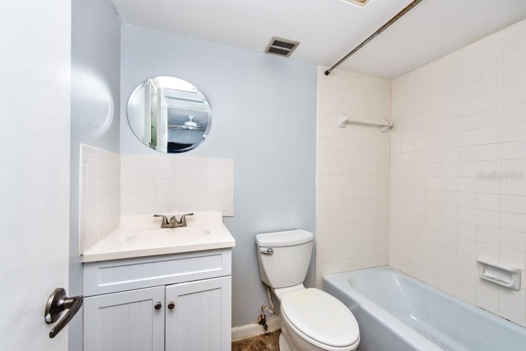 待售: $110,000 (2 贝兹, 2 浴室, 1312 平方英尺)