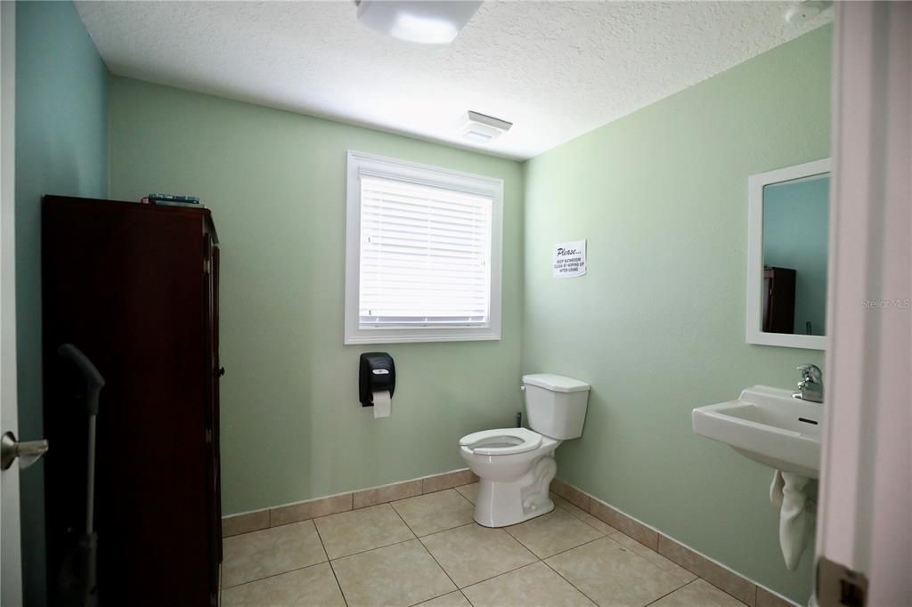 На продажу: $37,162 (0 спален, 0 ванн, 2186 Квадратных фут)