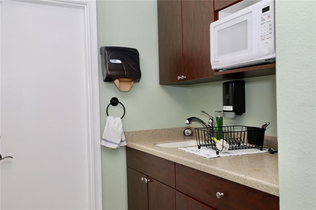 На продажу: $37,162 (0 спален, 0 ванн, 2186 Квадратных фут)