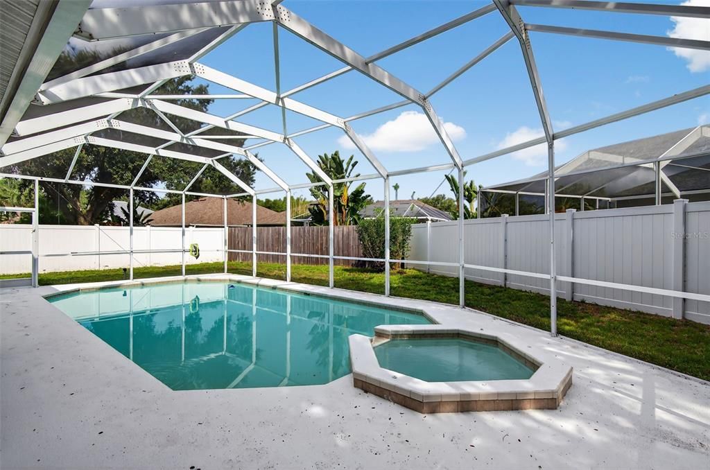 Под контрактом: $519,000 (4 спален, 2 ванн, 2396 Квадратных фут)