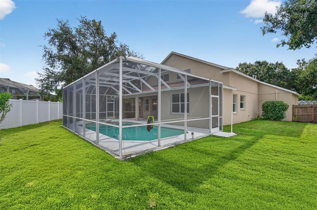 Под контрактом: $519,000 (4 спален, 2 ванн, 2396 Квадратных фут)