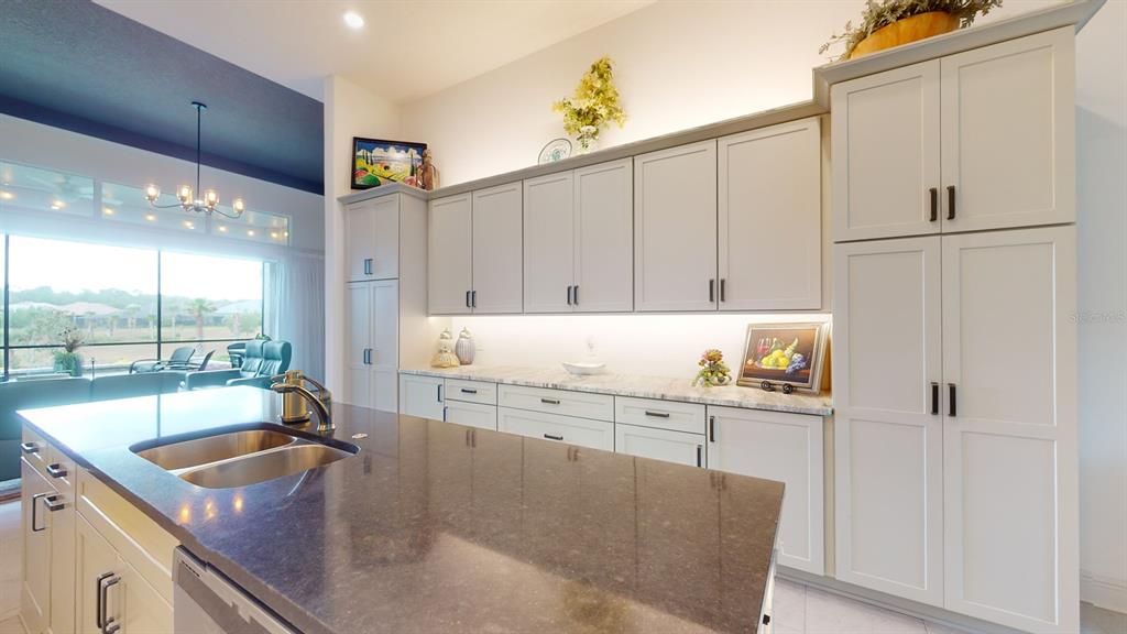 待售: $665,900 (3 贝兹, 2 浴室, 2518 平方英尺)