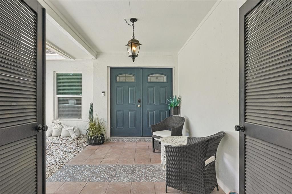 Active With Contract: $624,000 (5 beds, 3 baths, 2434 Square Feet)