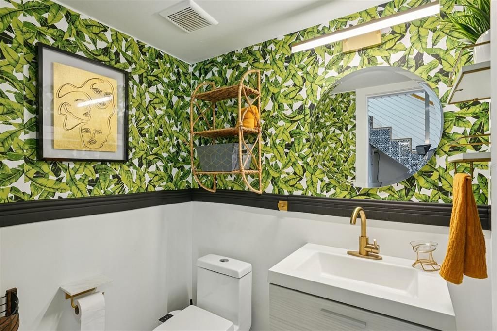 Active With Contract: $624,000 (5 beds, 3 baths, 2434 Square Feet)