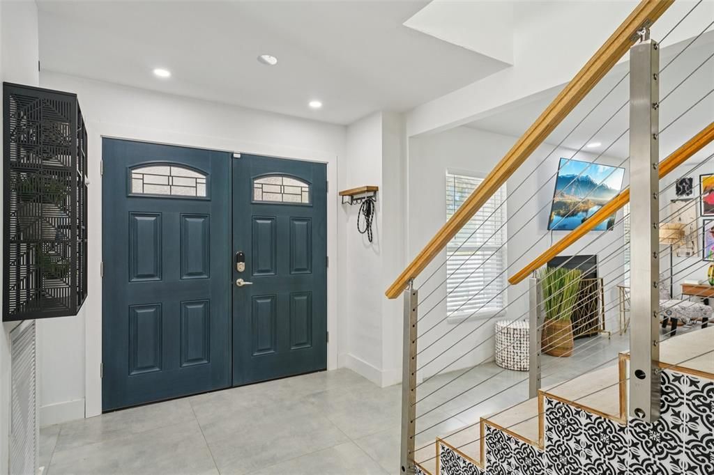 Active With Contract: $624,000 (5 beds, 3 baths, 2434 Square Feet)