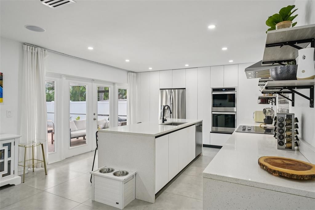 Active With Contract: $624,000 (5 beds, 3 baths, 2434 Square Feet)