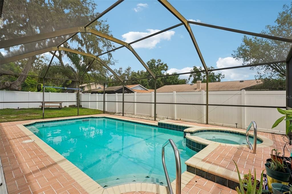 Active With Contract: $624,000 (5 beds, 3 baths, 2434 Square Feet)