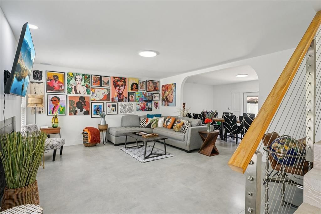 Active With Contract: $624,000 (5 beds, 3 baths, 2434 Square Feet)