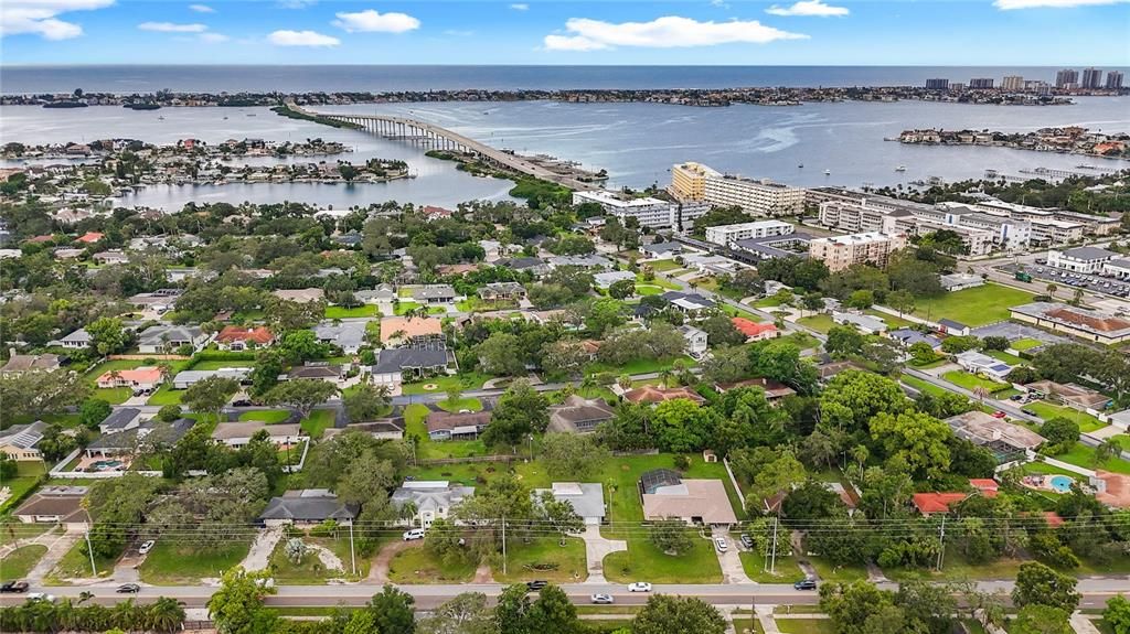 For Sale: $649,900 (3 beds, 3 baths, 2114 Square Feet)