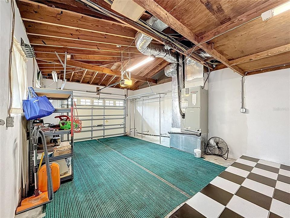 For Sale: $649,900 (3 beds, 3 baths, 2114 Square Feet)