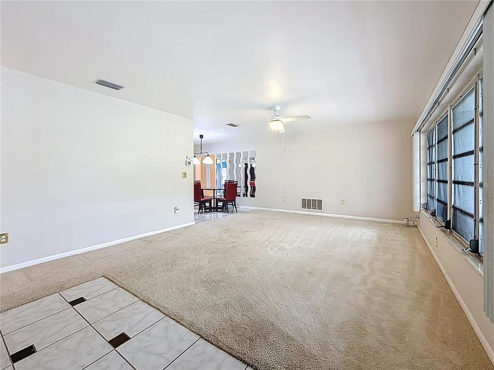 For Sale: $649,900 (3 beds, 3 baths, 2114 Square Feet)