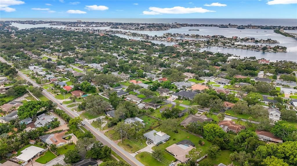 For Sale: $649,900 (3 beds, 3 baths, 2114 Square Feet)