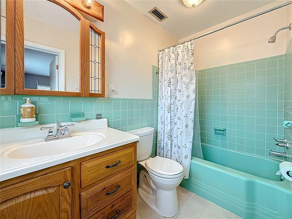 For Sale: $649,900 (3 beds, 3 baths, 2114 Square Feet)