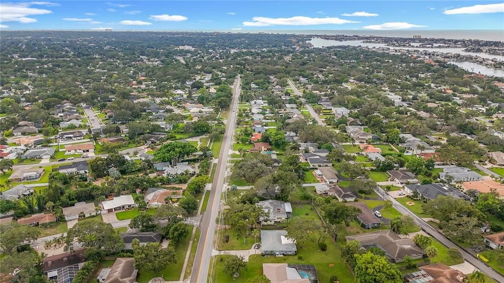 For Sale: $649,900 (3 beds, 3 baths, 2114 Square Feet)