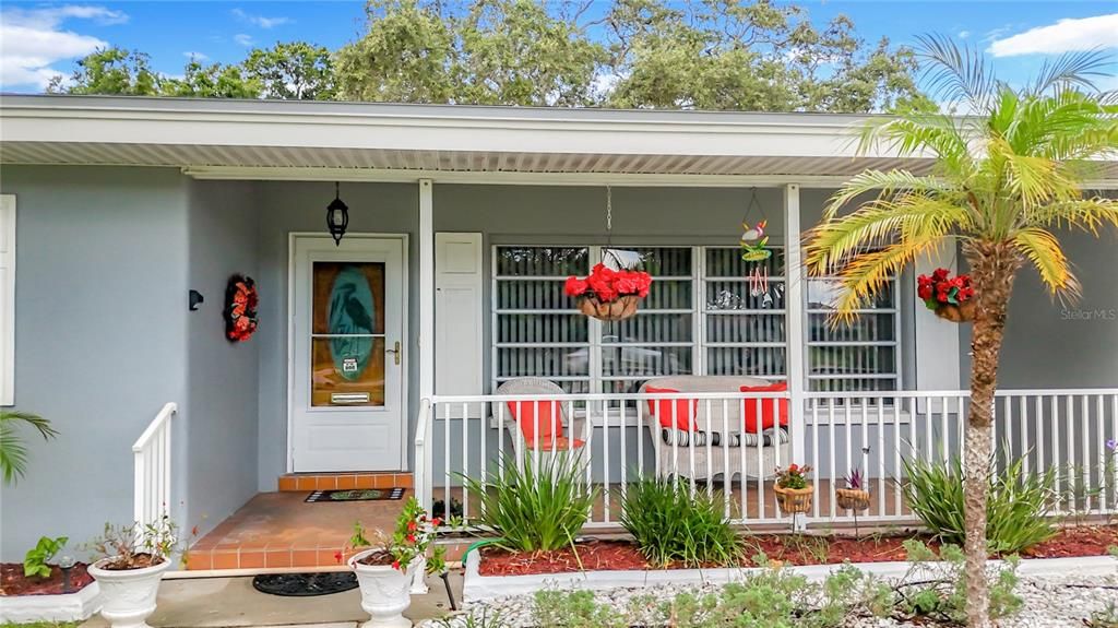 For Sale: $649,900 (3 beds, 3 baths, 2114 Square Feet)