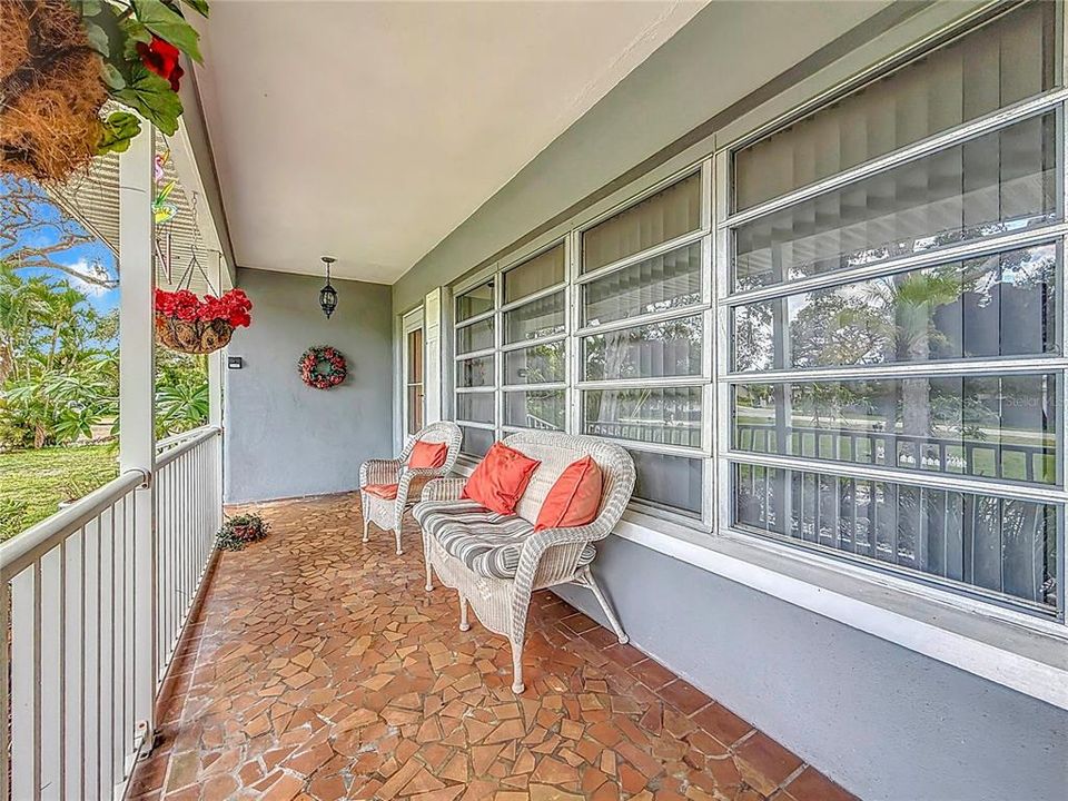 For Sale: $649,900 (3 beds, 3 baths, 2114 Square Feet)