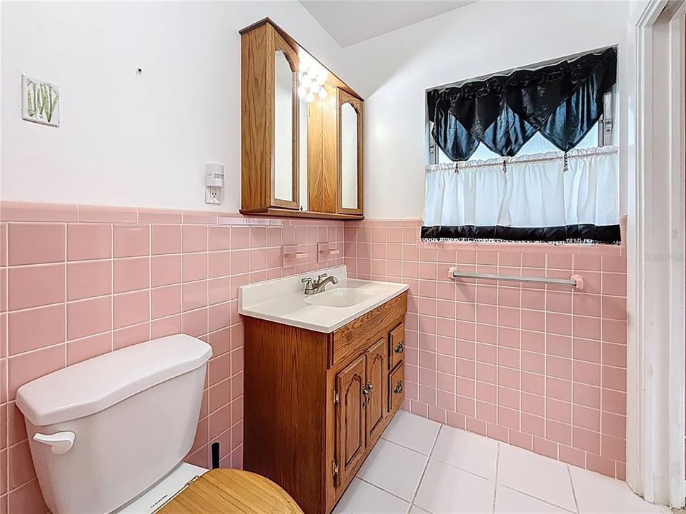 For Sale: $649,900 (3 beds, 3 baths, 2114 Square Feet)