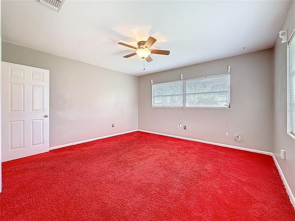 For Sale: $649,900 (3 beds, 3 baths, 2114 Square Feet)