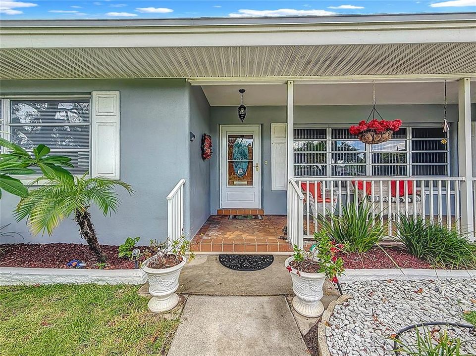 For Sale: $649,900 (3 beds, 3 baths, 2114 Square Feet)