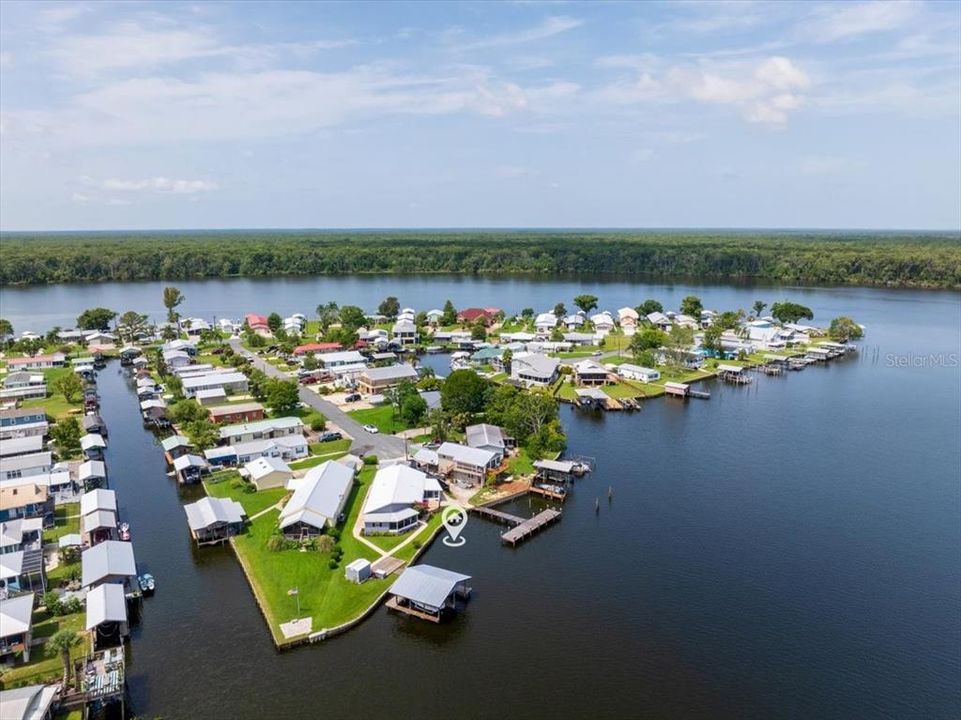 For Sale: $525,000 (3 beds, 2 baths, 1968 Square Feet)