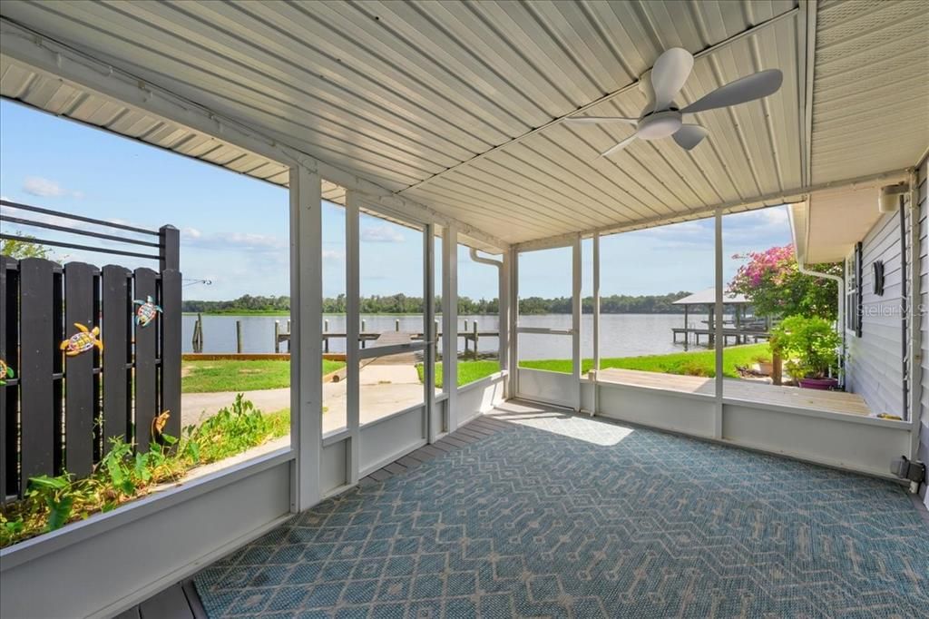 For Sale: $525,000 (3 beds, 2 baths, 1968 Square Feet)