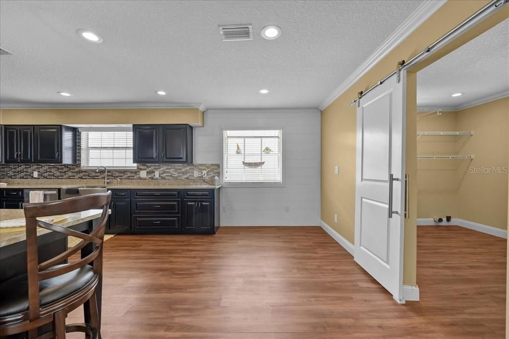 For Sale: $525,000 (3 beds, 2 baths, 1968 Square Feet)