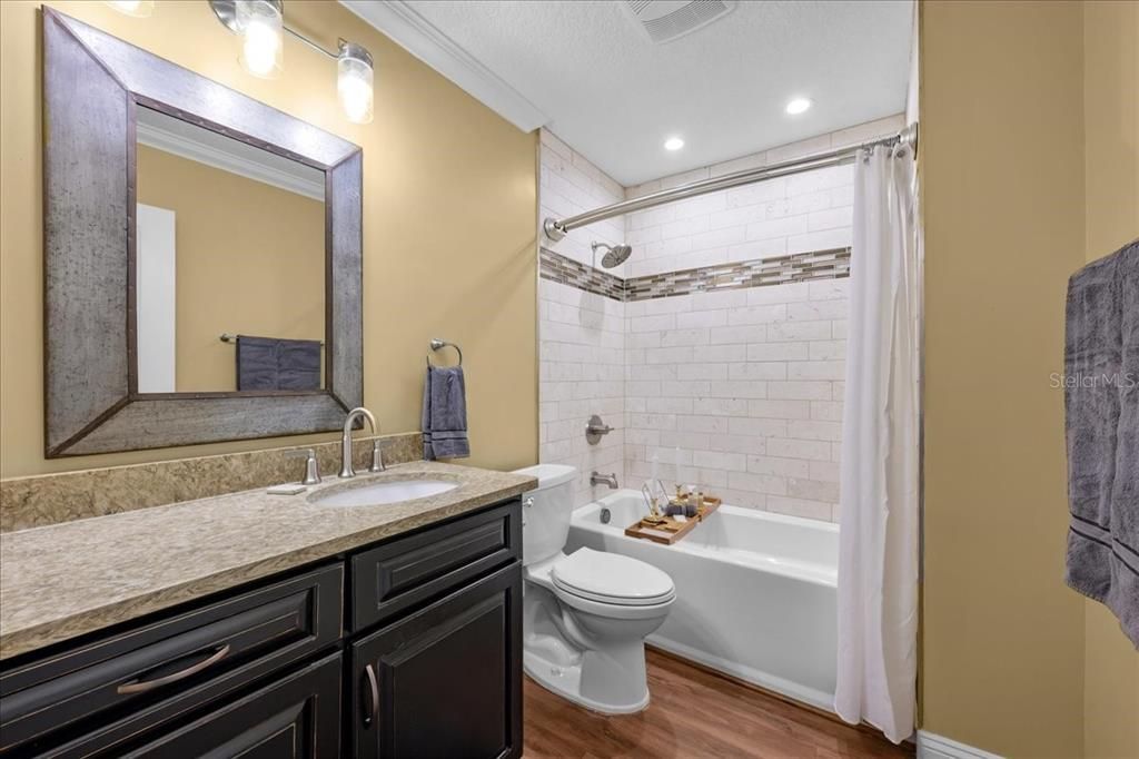 For Sale: $525,000 (3 beds, 2 baths, 1968 Square Feet)