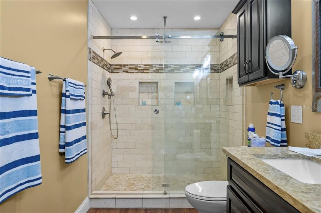 For Sale: $525,000 (3 beds, 2 baths, 1968 Square Feet)