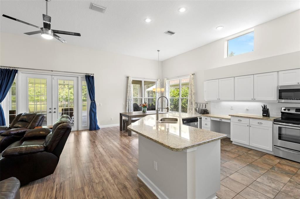 For Sale: $569,000 (3 beds, 2 baths, 2391 Square Feet)