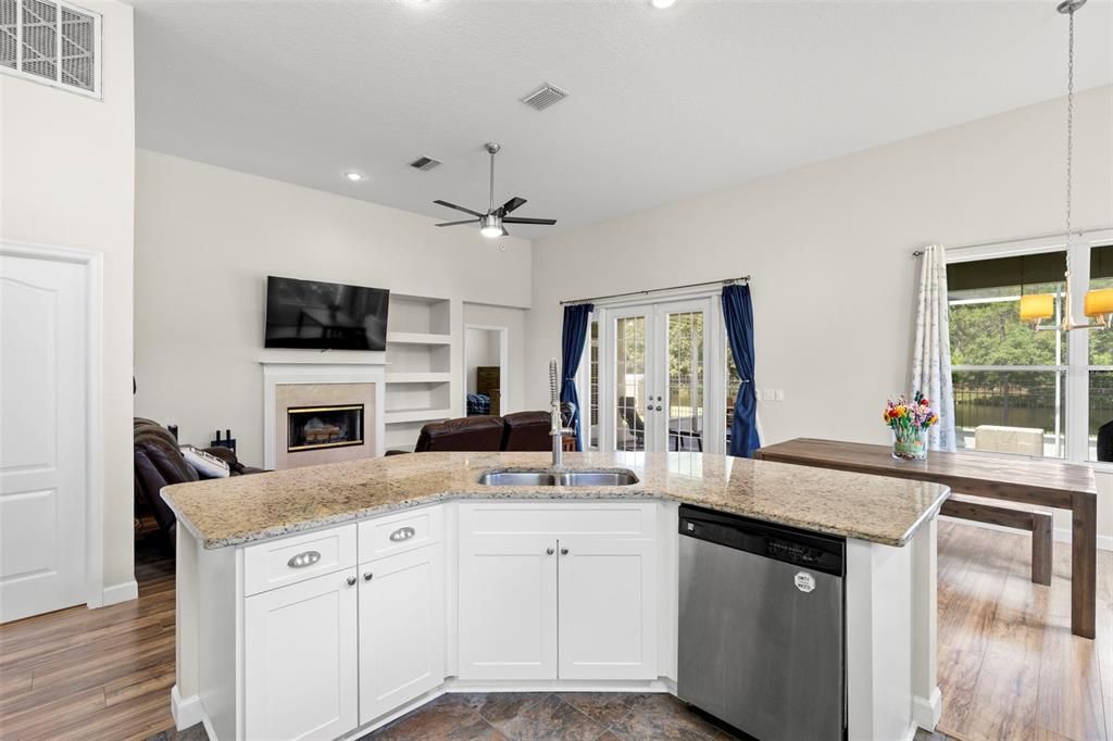 For Sale: $569,000 (3 beds, 2 baths, 2391 Square Feet)