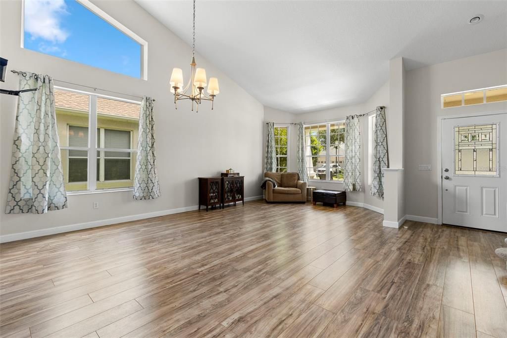 For Sale: $569,000 (3 beds, 2 baths, 2391 Square Feet)