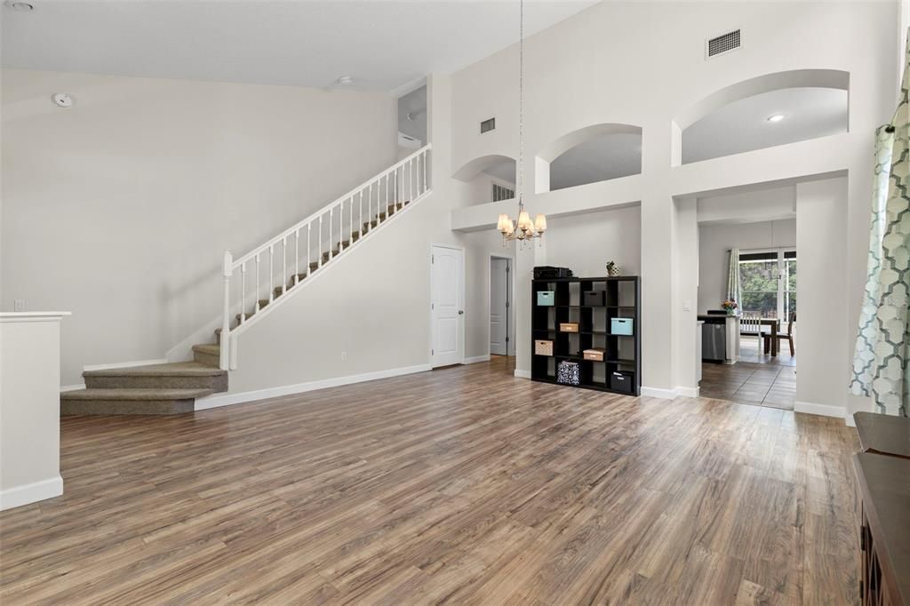 For Sale: $569,000 (3 beds, 2 baths, 2391 Square Feet)