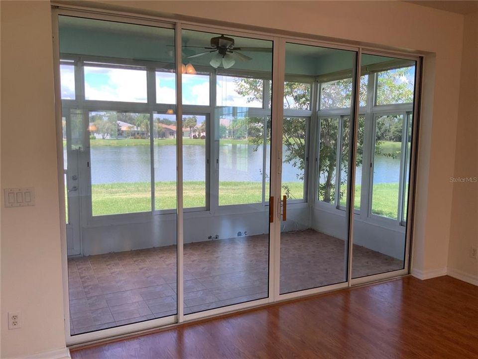 For Sale: $299,900 (3 beds, 2 baths, 1477 Square Feet)