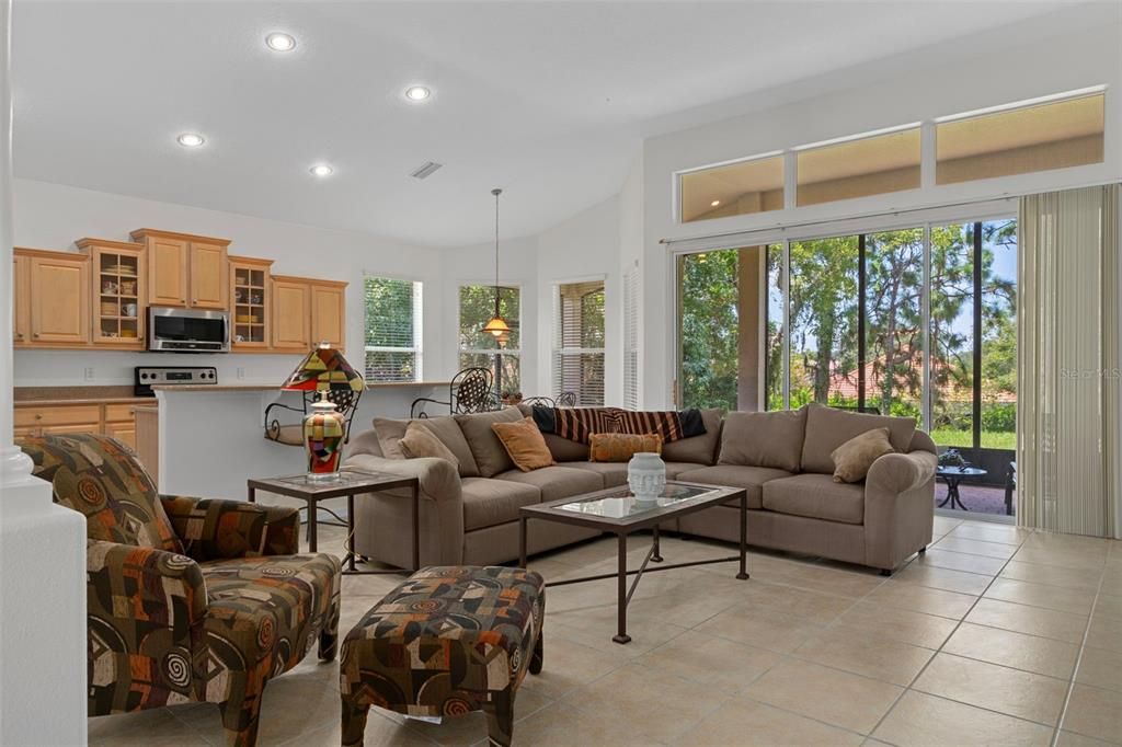 For Sale: $366,000 (3 beds, 2 baths, 1870 Square Feet)