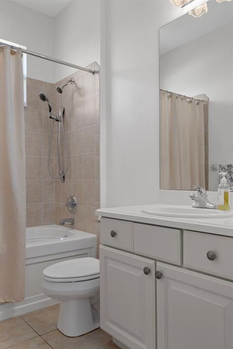 For Sale: $366,000 (3 beds, 2 baths, 1870 Square Feet)