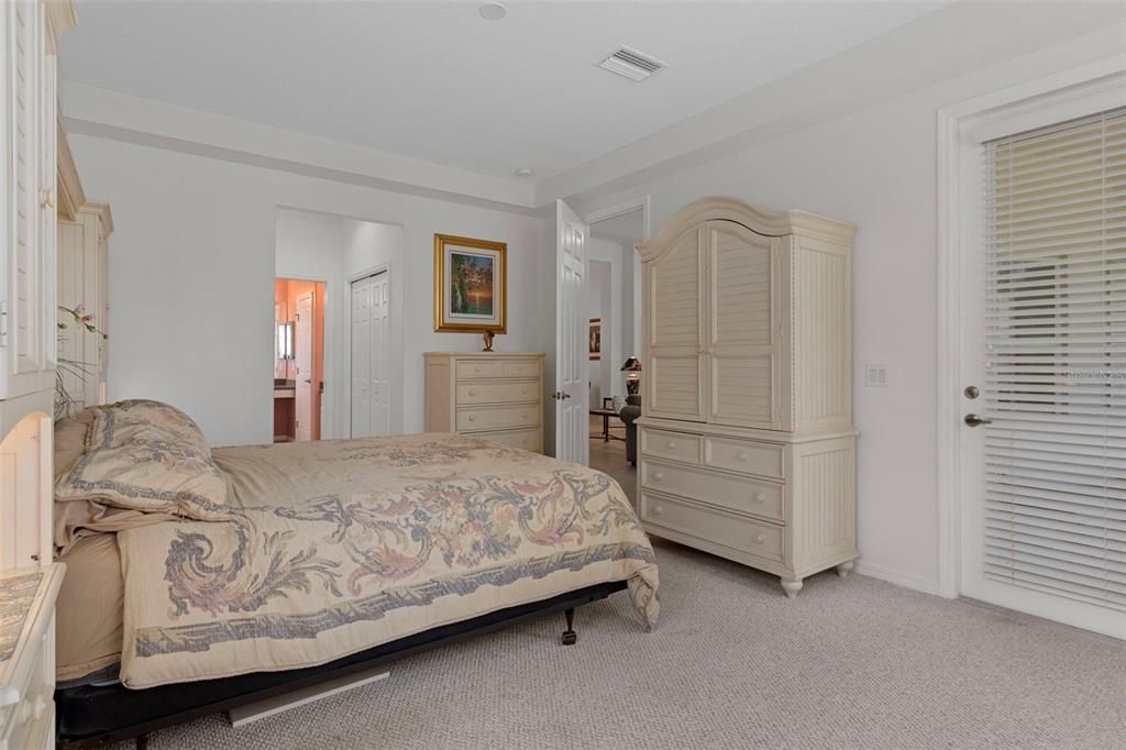 For Sale: $366,000 (3 beds, 2 baths, 1870 Square Feet)