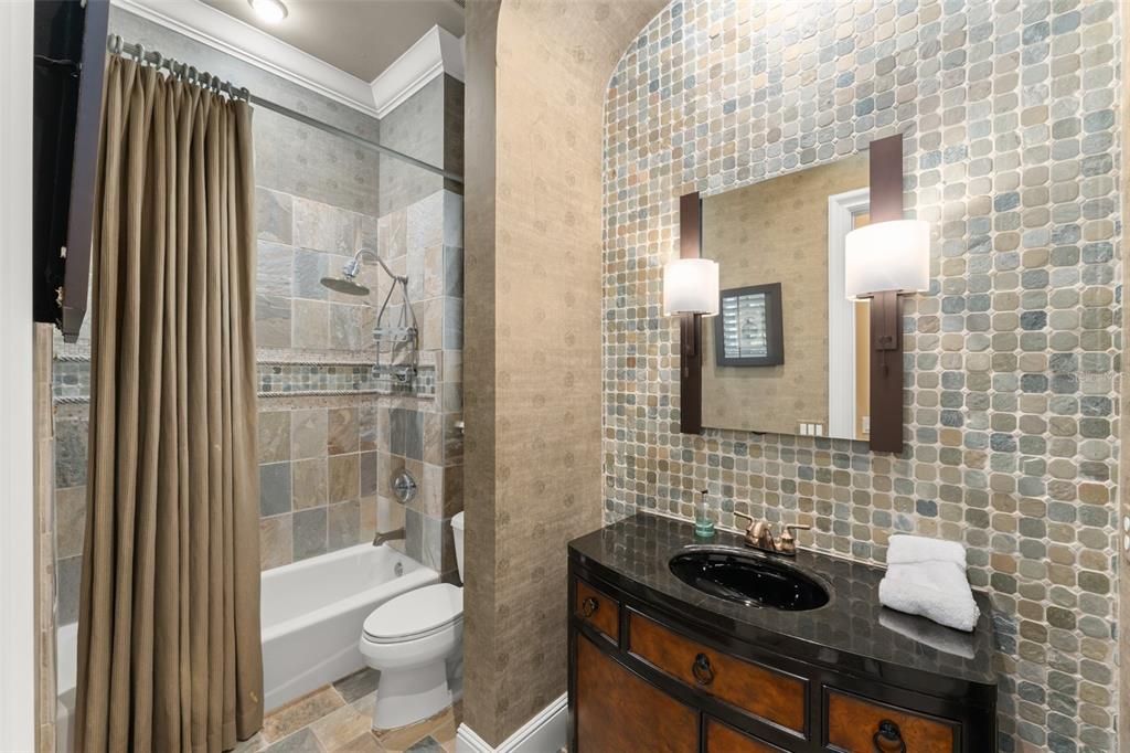 For Sale: $3,200,000 (4 beds, 4 baths, 3745 Square Feet)