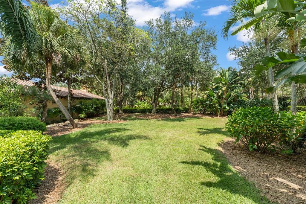 For Sale: $3,200,000 (4 beds, 4 baths, 3745 Square Feet)