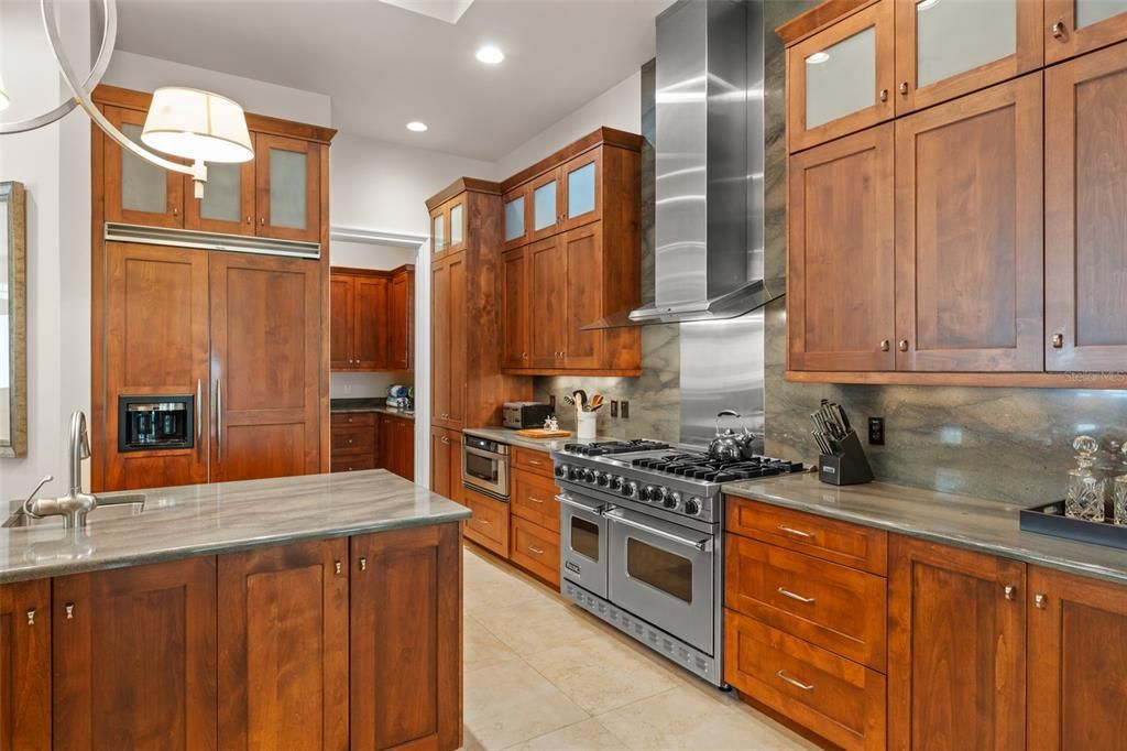 For Sale: $3,200,000 (4 beds, 4 baths, 3745 Square Feet)