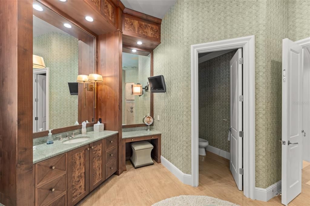 For Sale: $3,200,000 (4 beds, 4 baths, 3745 Square Feet)