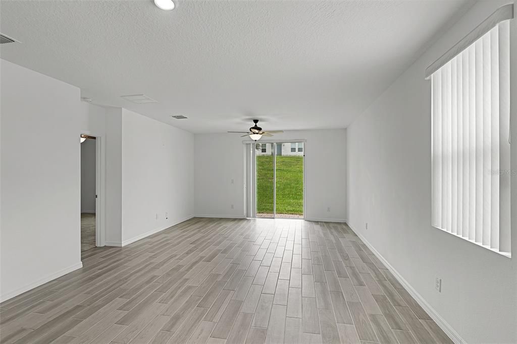 Active With Contract: $299,000 (4 beds, 2 baths, 1700 Square Feet)