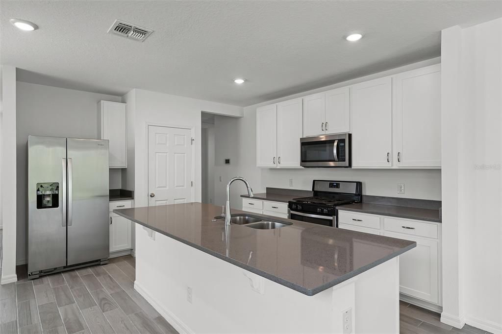 Active With Contract: $299,000 (4 beds, 2 baths, 1700 Square Feet)