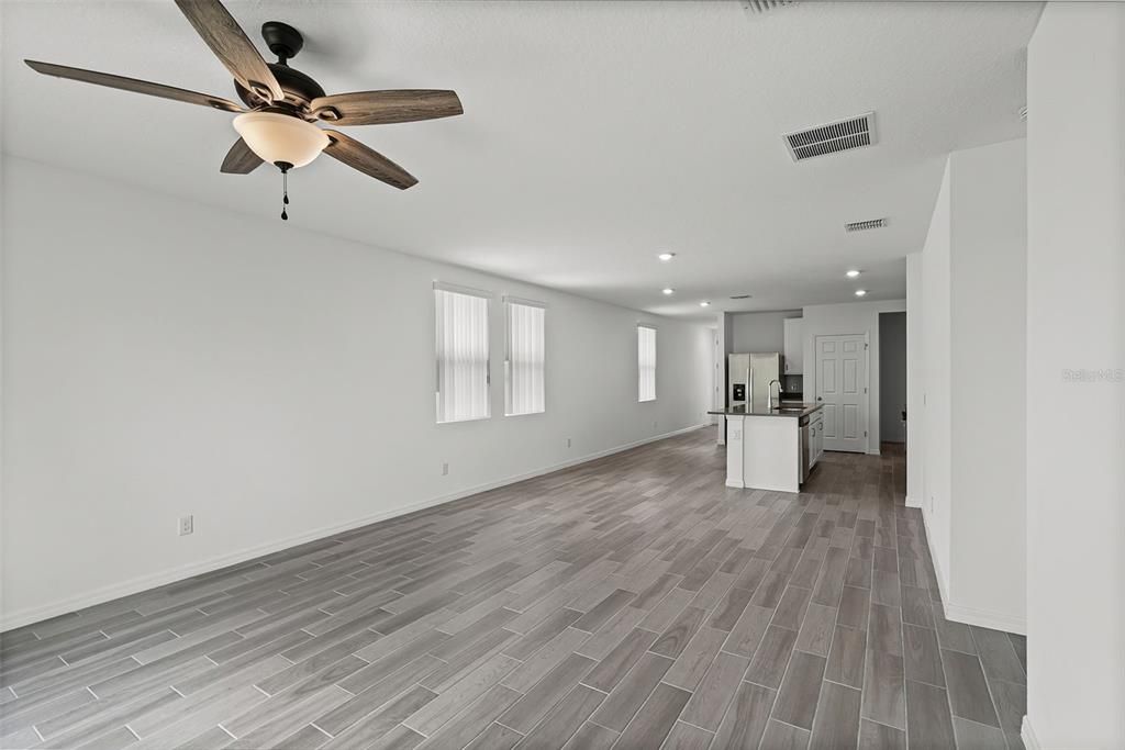 Active With Contract: $299,000 (4 beds, 2 baths, 1700 Square Feet)