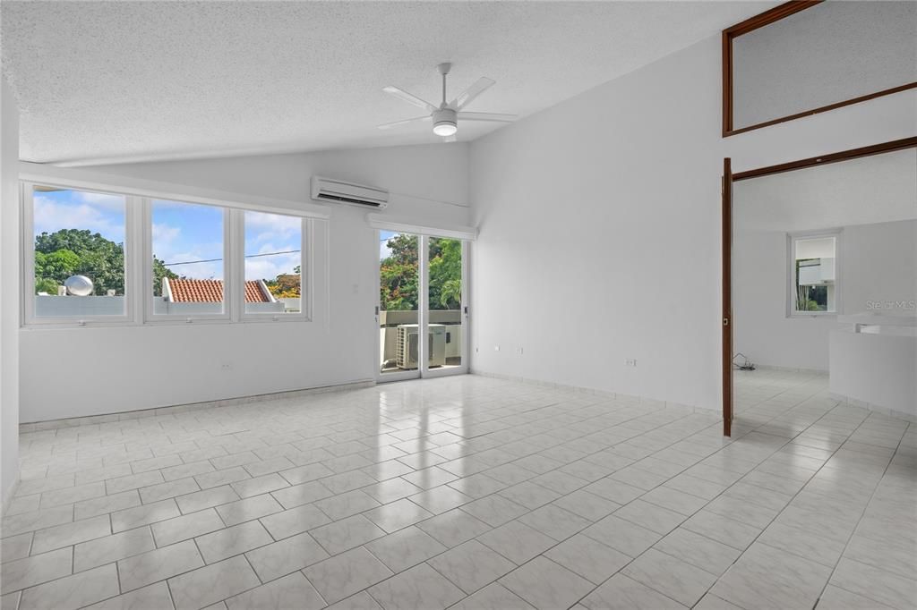 En Renta: $7,500 (5 camas, 3 baños, 3650 Pies cuadrados)