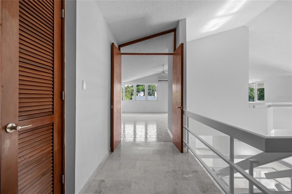 En Renta: $7,500 (5 camas, 3 baños, 3650 Pies cuadrados)