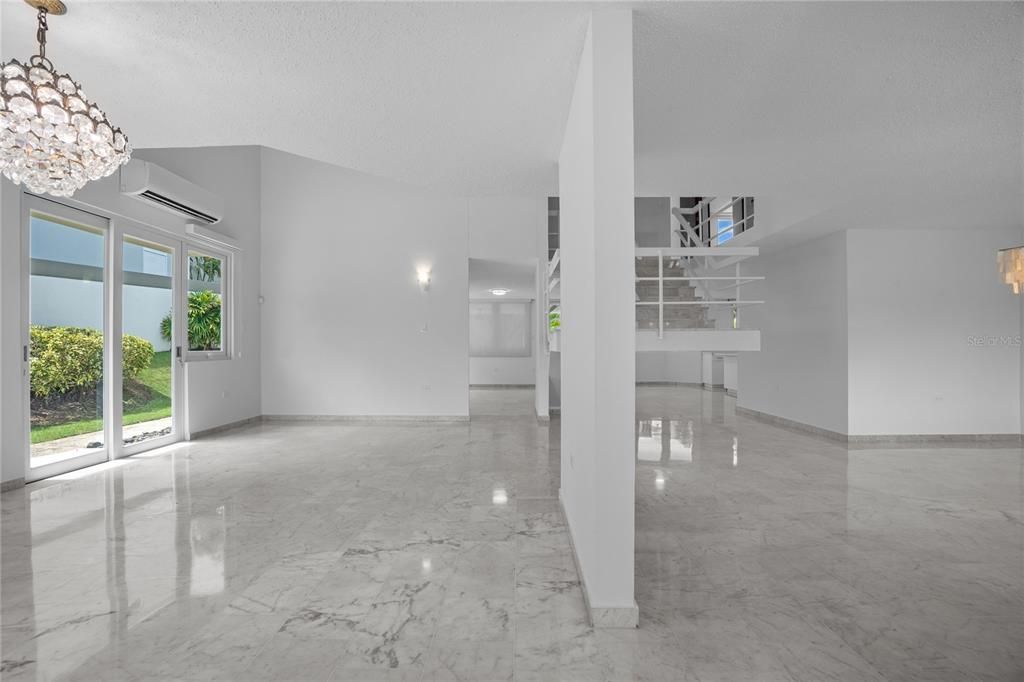 En Renta: $7,500 (5 camas, 3 baños, 3650 Pies cuadrados)