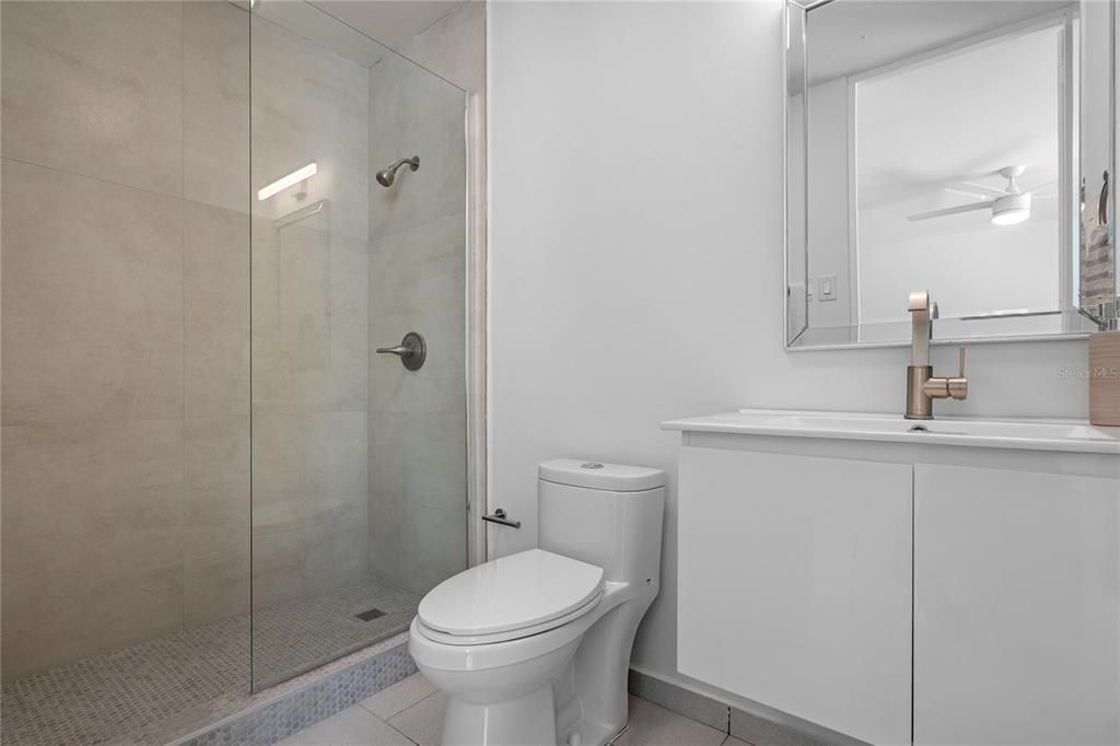 En Renta: $7,500 (5 camas, 3 baños, 3650 Pies cuadrados)