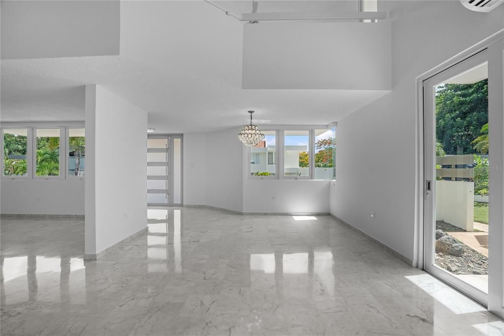 En Renta: $7,500 (5 camas, 3 baños, 3650 Pies cuadrados)