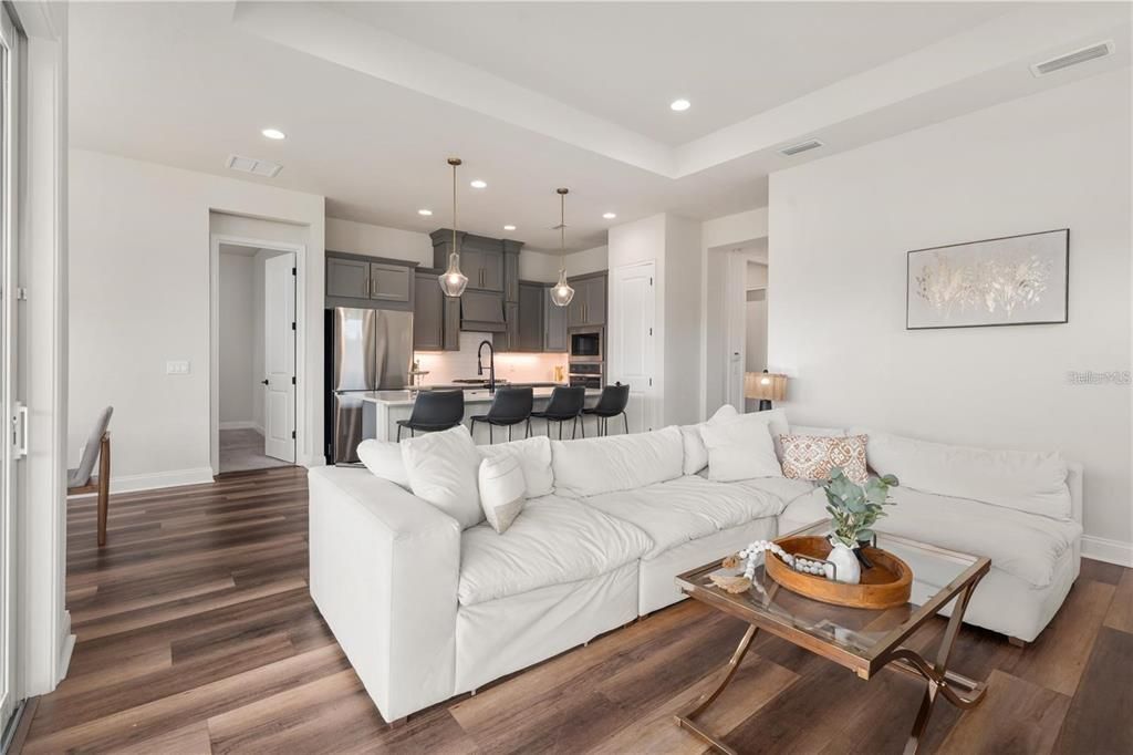 For Rent: $3,000 (3 beds, 2 baths, 1746 Square Feet)