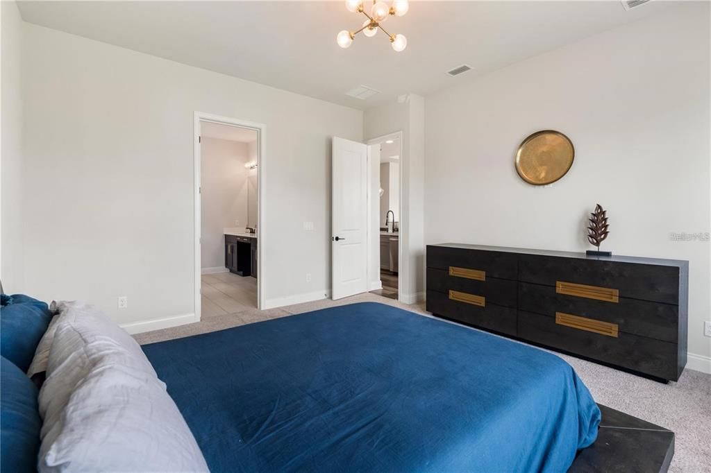 For Rent: $3,000 (3 beds, 2 baths, 1746 Square Feet)